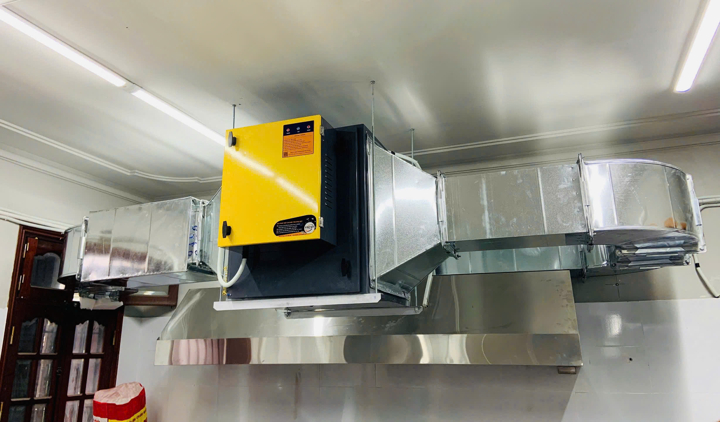 Hệ thống xử lý khói bếp