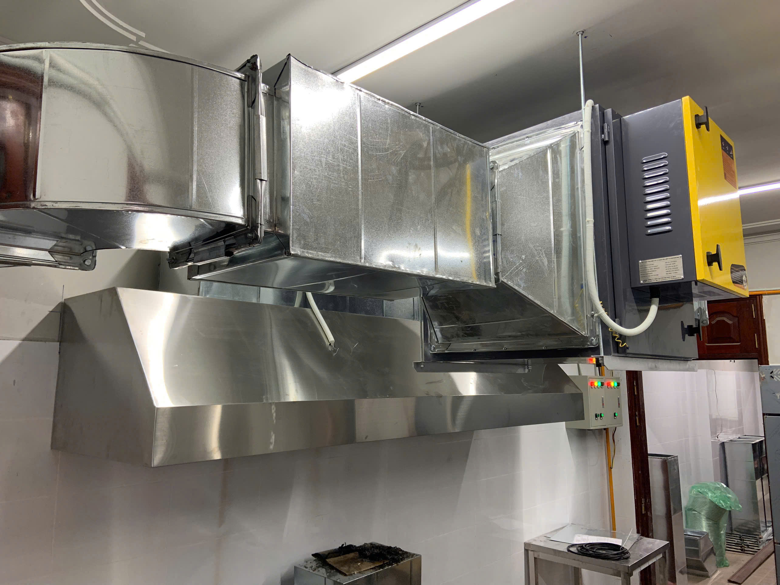 Hệ thống xử lý khói bếp