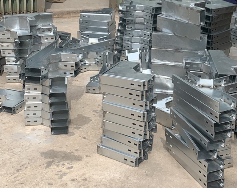 Thang Máng Cáp (Trunking)